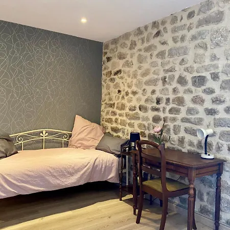 Holiday home Charmante Maisonnette A Blavozy, Proche Du Puy-en-velay, Avec Terrasse Privative, Wifi, Et Parking - Fr-1-582-57