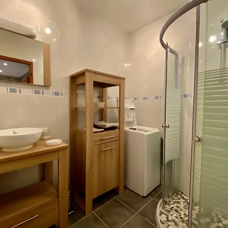 Charmante Maisonnette A Blavozy, Proche Du Puy-en-velay, Avec Terrasse Privative, Wifi, Et Parking - Fr-1-582-57 Holiday home