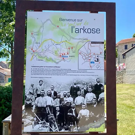 別荘 Charmante Maisonnette A Blavozy, Proche Du Puy-en-velay, Avec Terrasse Privative, Wifi, Et Parking - Fr-1-582-57 ブラヴォジー